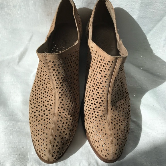Vince Camuto tan mesh leather m booties size 7.5 - Picture 1 of 8
